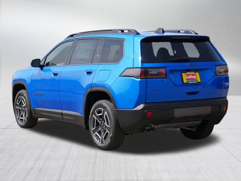 New 2026 Jeep Cherokee Limited image 3