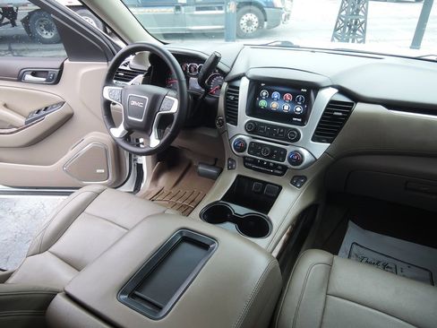 Used 2015 GMC Yukon SLT w/ Open Road Package AWD/4WD image 32