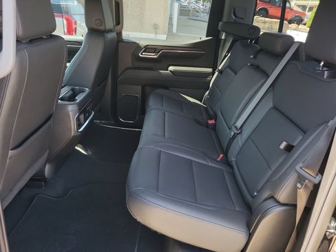 Used 2024 GMC Sierra 1500 SLT AWD/4WD image 25
