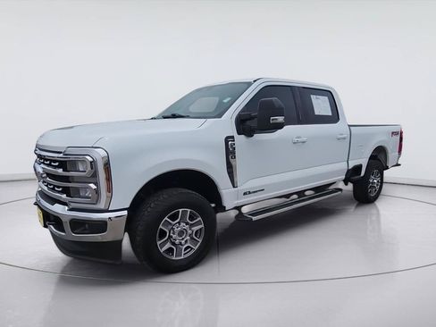 Used 2024 Ford F350 Lariat AWD/4WD image 4