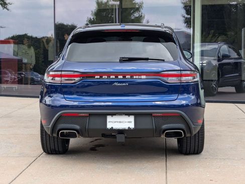 Certified 2025 Porsche Macan image 10