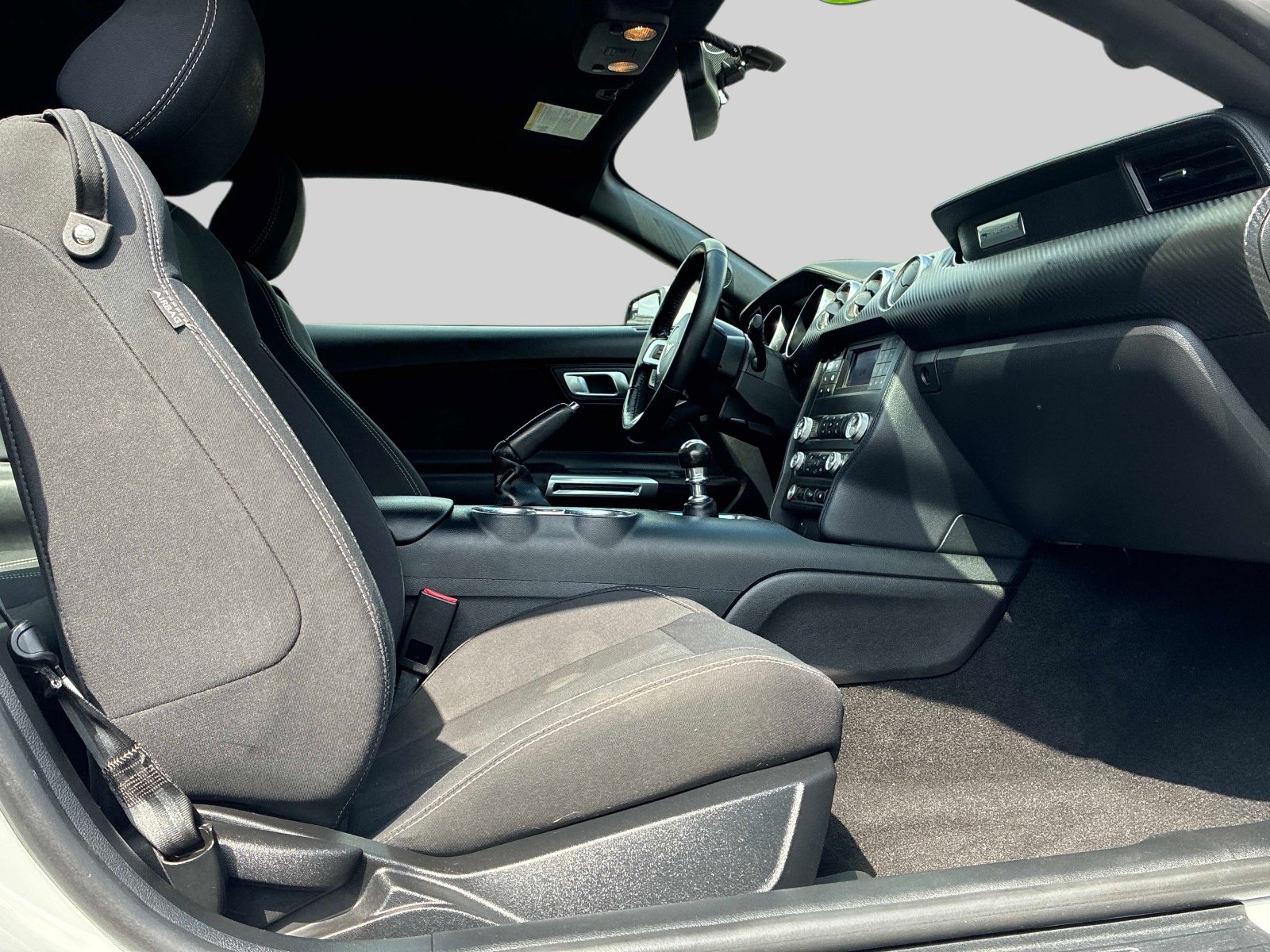 Used 2019 Ford Mustang Coupe RWD image 10