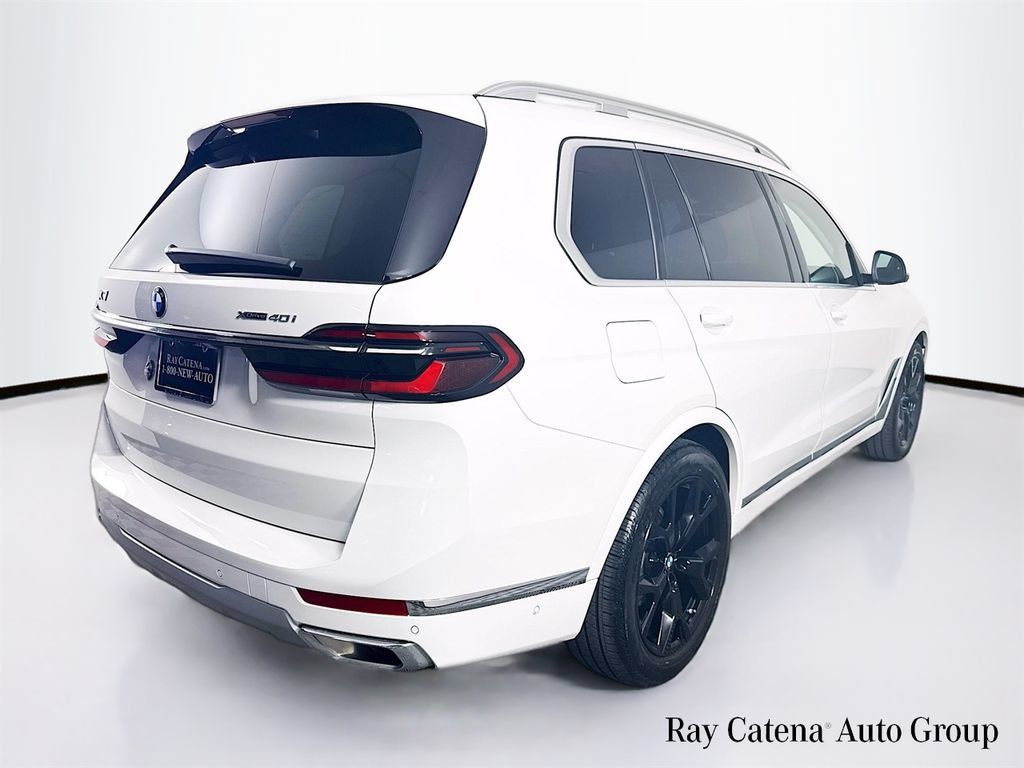 Used 2026 BMW X7 xDrive40i w/ Premium Package AWD/4WD image 7