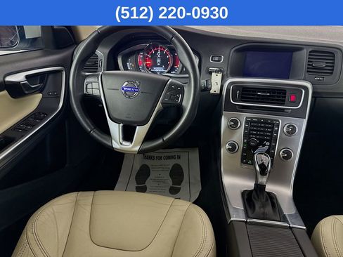 Used 2018 Volvo V60 T5 Dynamic w/ Vision Package image 28