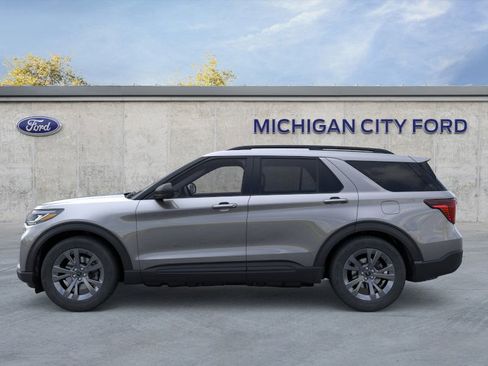 New 2026 Ford Explorer Active w/ Active Comfort Package image 3