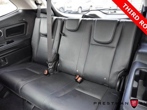 Used 2022 Subaru Ascent Limited w/ Technology Package AWD/4WD image 4
