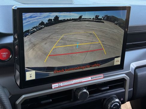 Used 2025 Toyota Tacoma TRD Sport RWD image 18