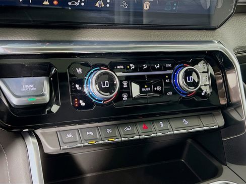 New 2026 GMC Sierra 1500 Denali AWD/4WD image 13