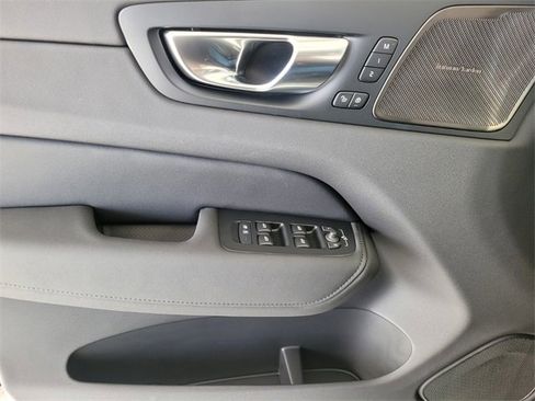 New 2026 Volvo XC60 B5 Ultra w/ Protection Package Premier image 20