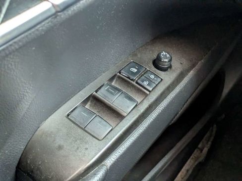 Used 2021 Toyota Camry SE FWD image 20
