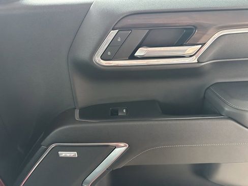 Certified 2023 GMC Sierra 1500 SLT image 25