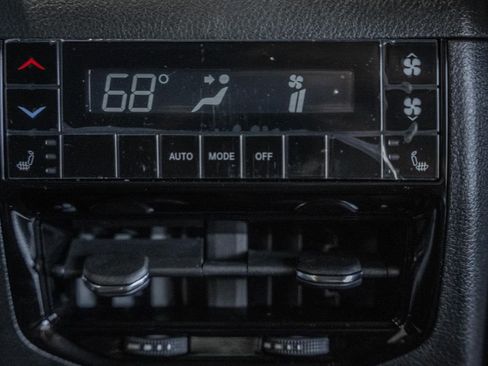 New 2025 Jeep Grand Cherokee L Limited w/ Luxury Tech Group II image 31