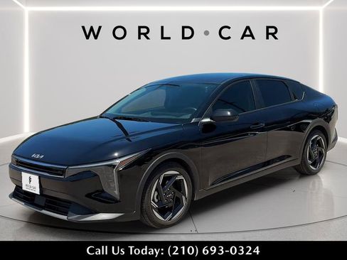 Used 2025 Kia K4 EX FWD image 3