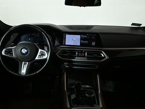Certified 2023 BMW X6 M50i w/ Dynamic Handling Package image 17