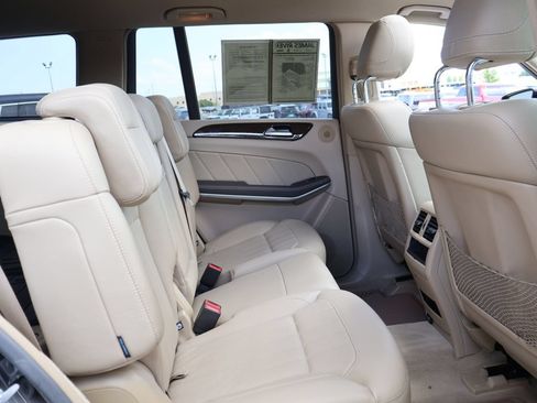 Used 2013 Mercedes-Benz GL 450 4MATIC image 11