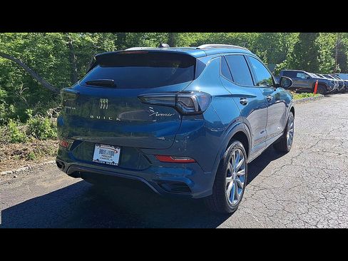 Used 2024 Buick Encore GX Avenir w/ Avenir Convenience Package AWD/4WD image 7