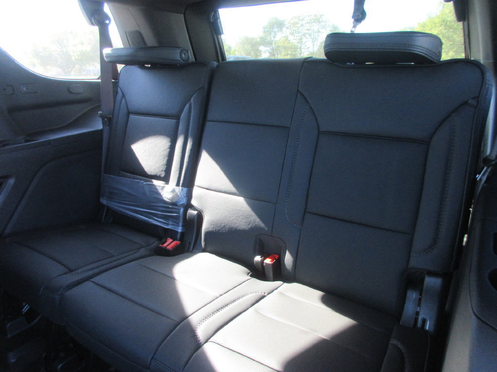 New 2027 GMC Yukon Denali w/ Sun & Power Step Package AWD/4WD image 13