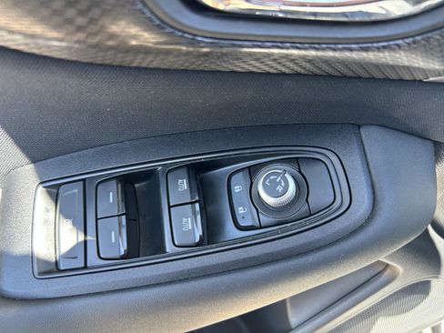 Used 2025 Subaru Outback Premium AWD/4WD image 30