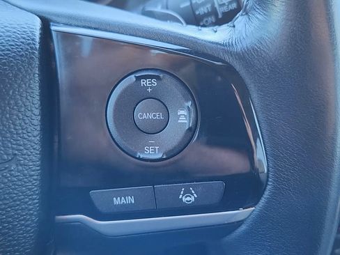 Used 2019 Honda Pilot Touring image 13