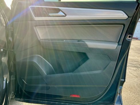 Used 2021 Volkswagen Atlas S image 23