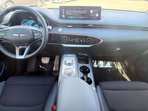 Used 2024 Genesis GV70 2.5T w/ Sport Prestige Package image 19