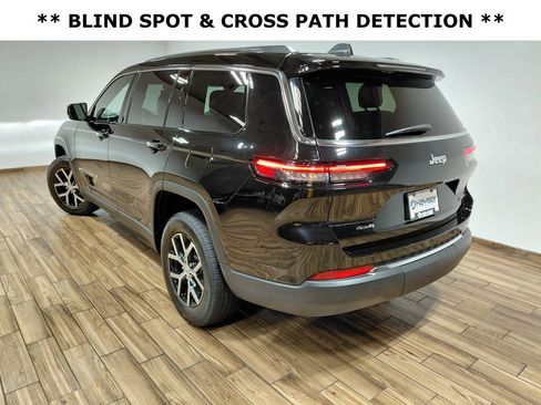Used 2023 Jeep Grand Cherokee L Limited AWD/4WD image 11