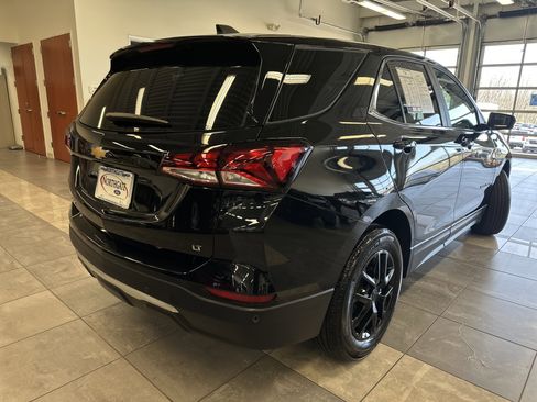 Used 2024 Chevrolet Equinox LT image 12
