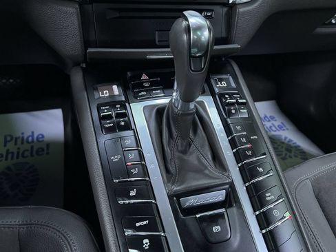 Used 2016 Porsche Macan S AWD/4WD image 25