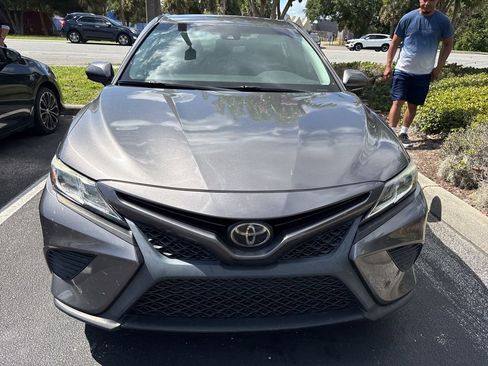 Used 2019 Toyota Camry SE FWD image 15