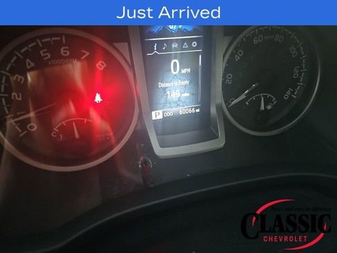 Used 2018 Toyota Tacoma SR5 image 20