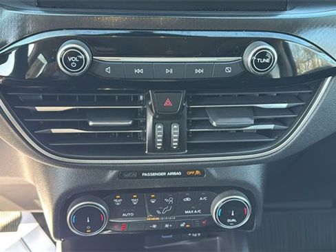 Certified 2022 Ford Escape SEL w/ SEL Stealth AWD Package image 25