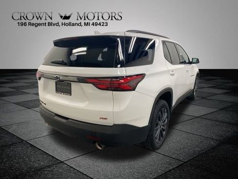 Used 2023 Chevrolet Traverse RS image 6