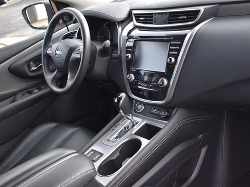 Used 2024 Nissan Murano SV w/ SV Midnight Edition Package image 13