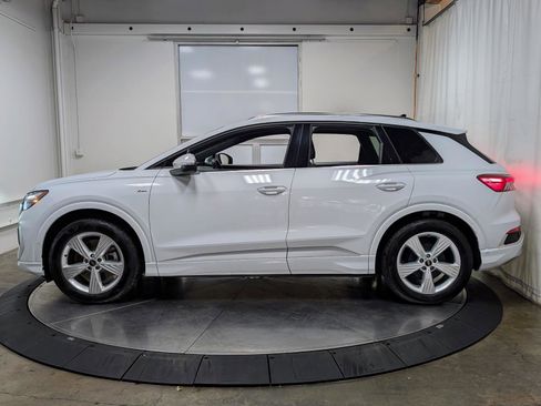 Used 2024 Audi Q4 e-tron Premium Plus image 6