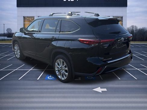 Used 2020 Toyota Highlander Limited AWD/4WD image 7