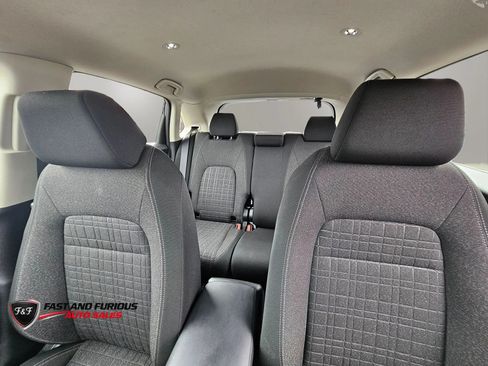 Used 2023 Honda HR-V LX image 27