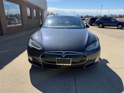 Used 2015 Tesla Model S 85D image 8