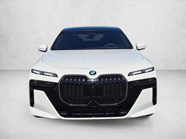 Used 2026 BMW 740i RWD image 6