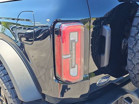 Used 2025 Ford Bronco Outer Banks AWD/4WD image 35