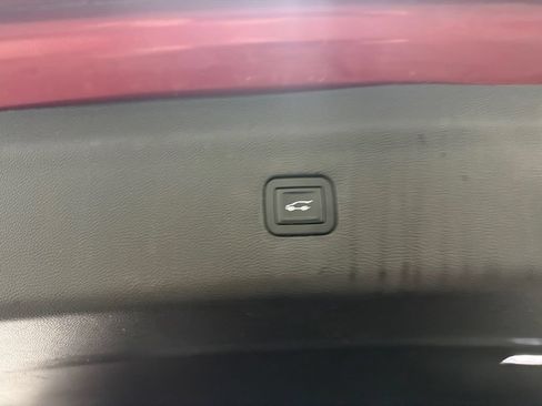 Used 2018 Buick Enclave Premium w/ Trailering Package FWD image 20