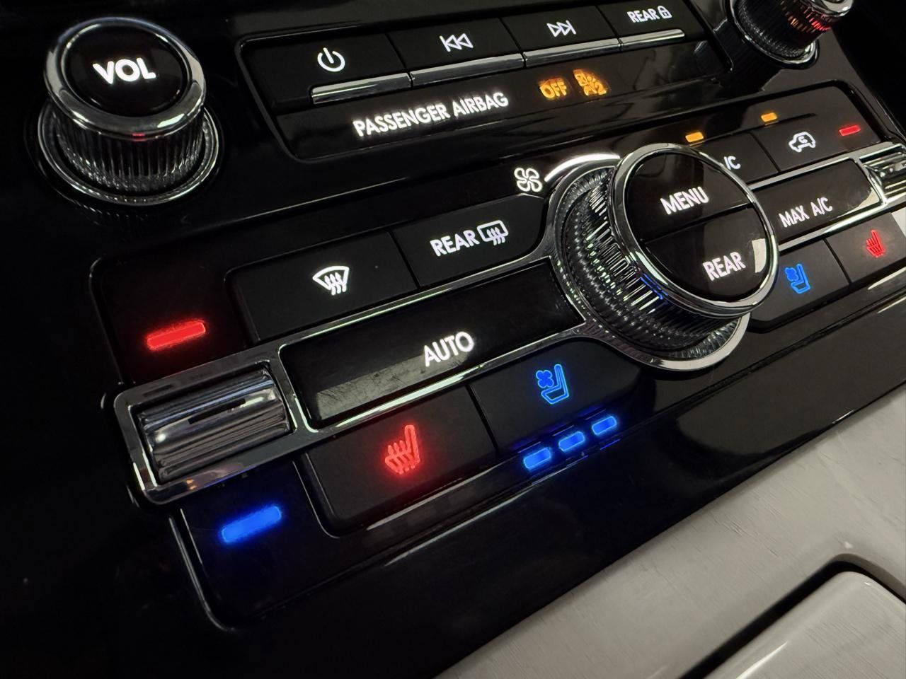 Used 2018 Lincoln Navigator Black Label AWD/4WD image 22