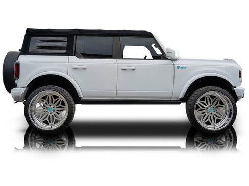 Used 2022 Ford Bronco Badlands AWD/4WD image 2