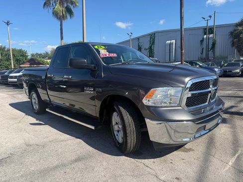 Used 2016 RAM 1500 Classic SLT RWD image 3