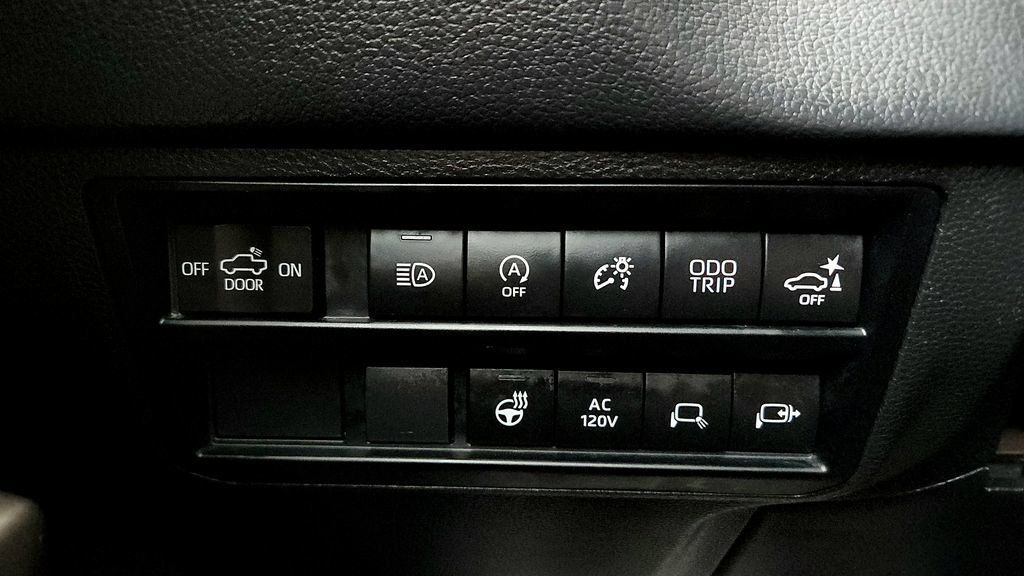 Certified 2022 Toyota Tundra Limited AWD/4WD image 31
