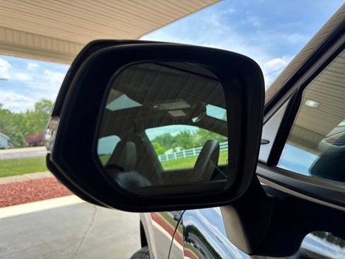 Used 2022 Toyota Highlander XSE AWD/4WD image 40