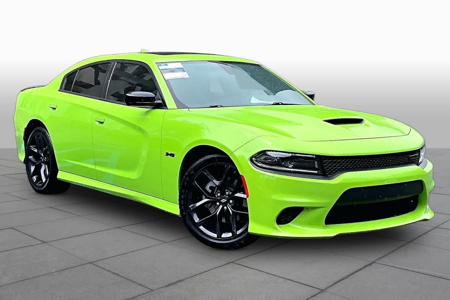Used 2023 Dodge Charger R/T w/ Blacktop Package RWD image 3