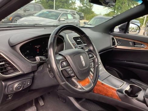 Used 2020 Lincoln Nautilus Reserve w/ Equipment Group 201A image 15