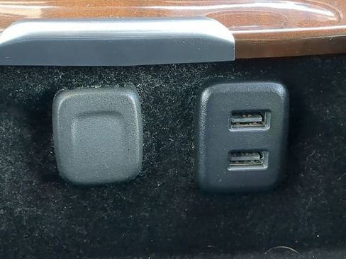 Used 2020 Cadillac Escalade ESV Luxury image 27