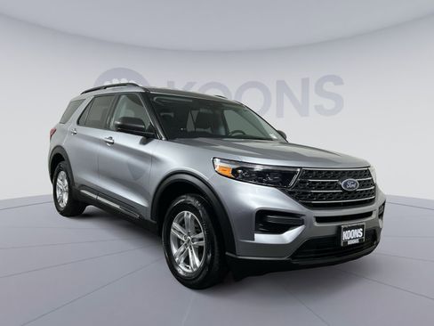 Used 2022 Ford Explorer XLT image 10