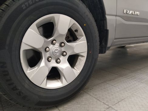 Used 2020 RAM 1500 Big Horn AWD/4WD image 31